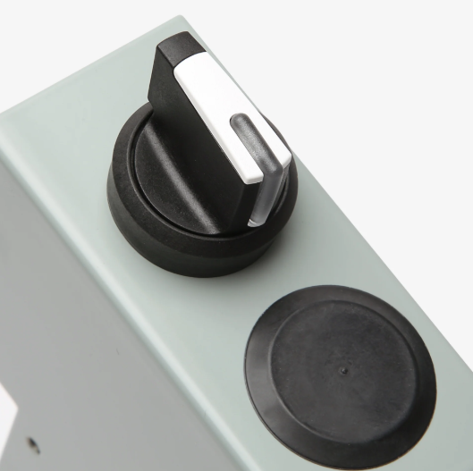 49SDSBJ - Siemens 22mm 3-Position Maintained Selector Switch