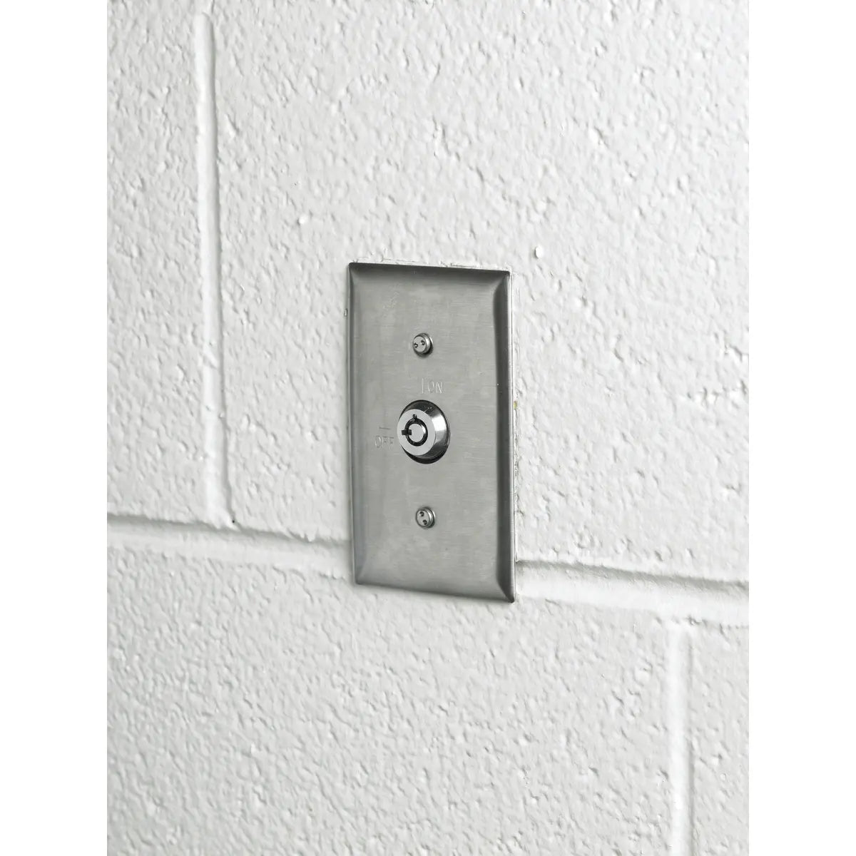 HBL1221RKL - Hubbell Wiring Device-Kellems - 20A 120/277V AC Single-Pole Back and Side Wired Barrel-Key Locking Toggle Switch