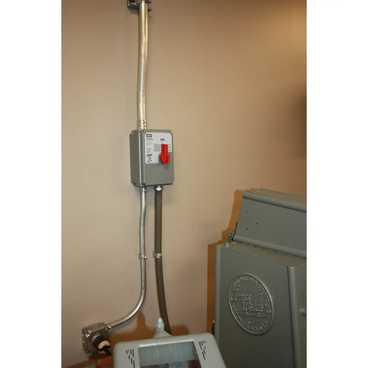 HBLDS10 - Hubbell Wiring Device-Kellems 100A 600V 3 Pole Disconnect Switches Unfused