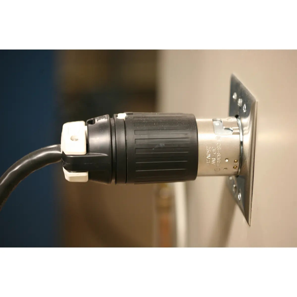 CS8365C - Hubbell Wiring Device-Kellems - 50A 3‑Phase 250V AC 3‑Pole 4‑Wire Grounding Twist‑Lock Male Plug