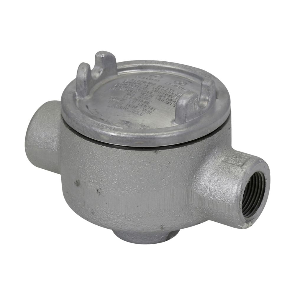 GUAD26SA - Eaton Crouse-Hinds Series - 3/4" Condulet GUA Conduit Outlet Box with Cover