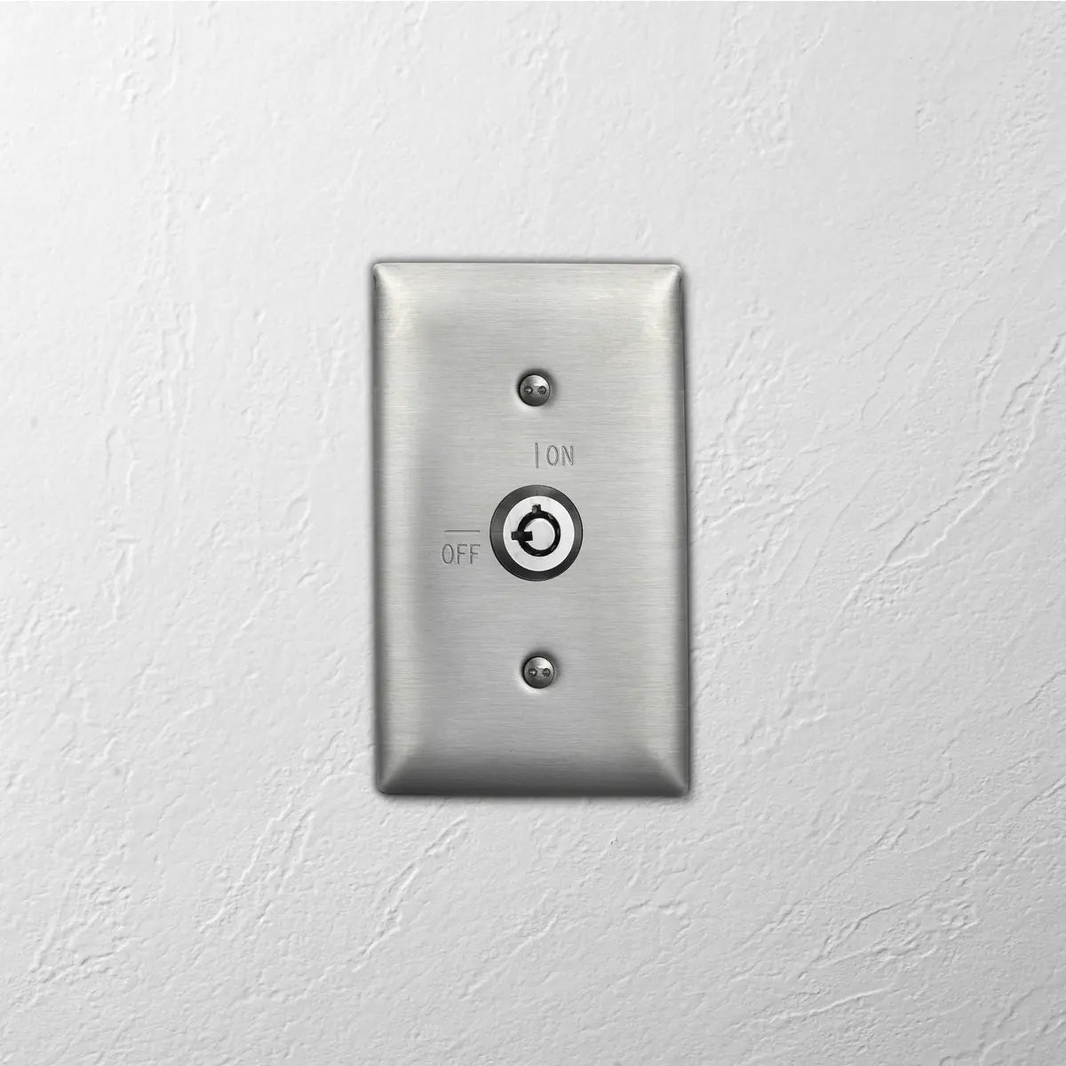 HBL1221RKL - Hubbell Wiring Device-Kellems - 20A 120/277V AC Single-Pole Back and Side Wired Barrel-Key Locking Toggle Switch