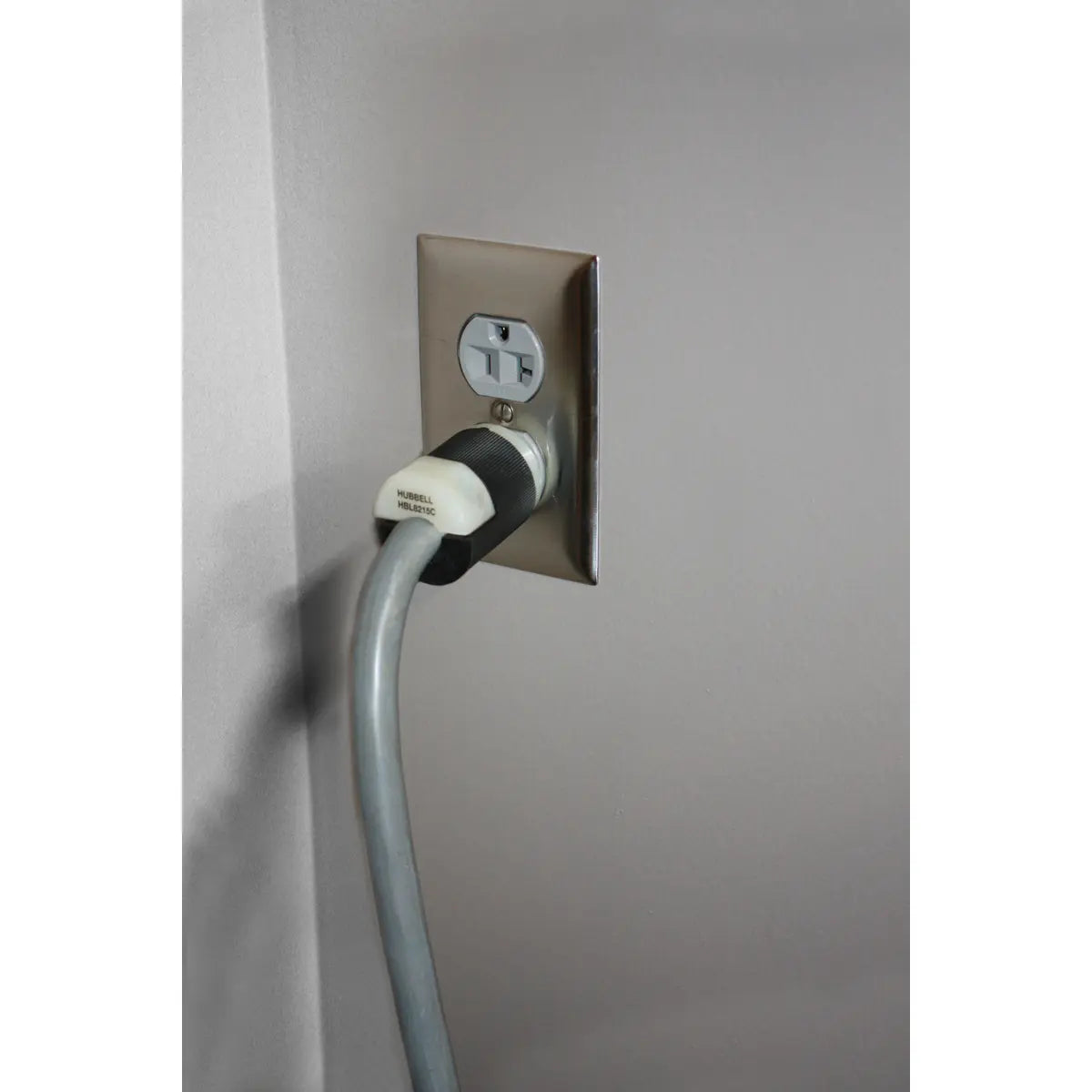 HBL8215C - Hubbell Wiring Device Kellems 15A 125V 2 Pole 3 Wire Grounding Male Plug Hospital Grade Insulgrip®